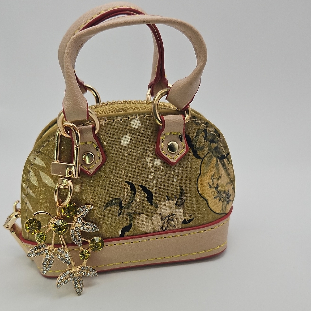 🌱Floral Beige Mini Handbag with Gold Accents